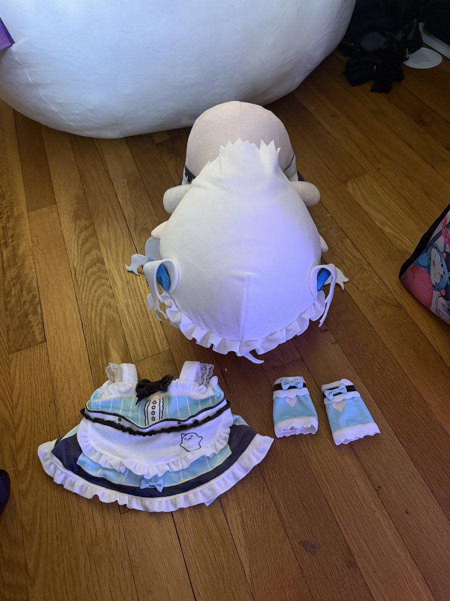 becauseofdeath's tweet photo. naked dogeza mint fantôme #FreakFantome #ミント心霊写真 https://t.co/MFa05O3UOo