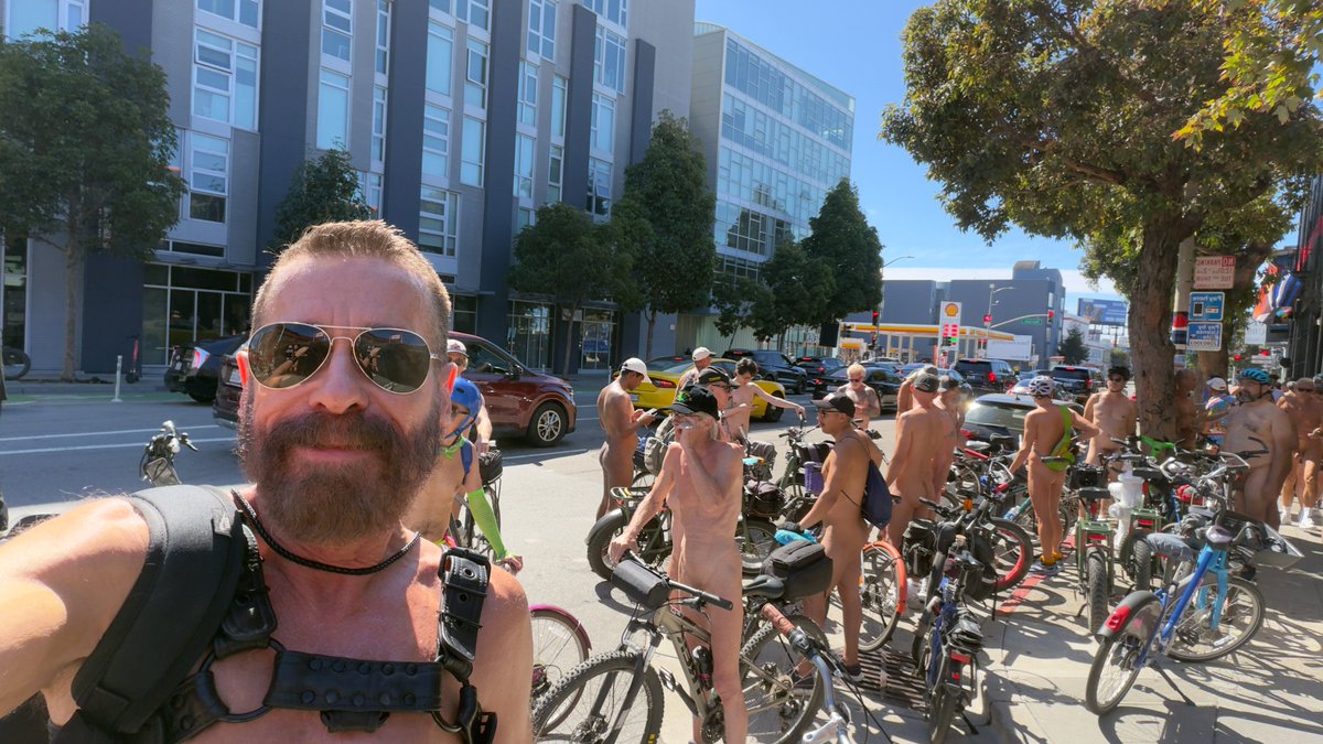 RealBionicRod's tweet photo. The Folsom Naked Bike Ride at Mr. S Leather #Folsom #Folsom2026 #Bigdick #Bionic #BionicRod @realBionicRod https://t.co/6F7kTd9Ywy https://t.co/Ut0IBhrpde