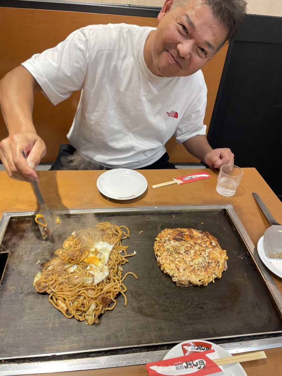 sepia369's tweet photo. 今回頑張ったから好きな物たべ！ってマネージャーにゴチになっちゃいました😋
いゃ〜　大阪楽しかったな✨
今回で自分のやってる事に少し自信が持てたわ！
Art CAPやってて良かった。
また来年だね🖐😁 https://t.co/6MOdjcukoc