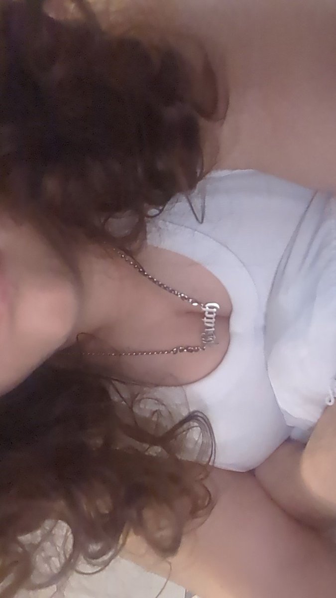 bigbellybutch's tweet photo. Literally no need for any other necklace ever https://t.co/KciLRkViq3