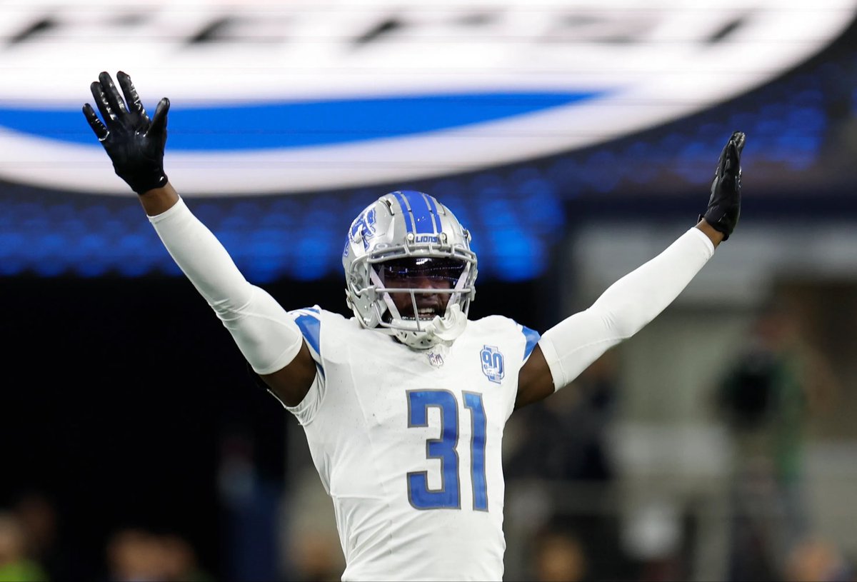 LocalGoatStatus's tweet photo. Quick little schizo post… wtf is up with the Lions and 31. This shit is evil 😭(schizo post over) https://t.co/U1E47TTbtY