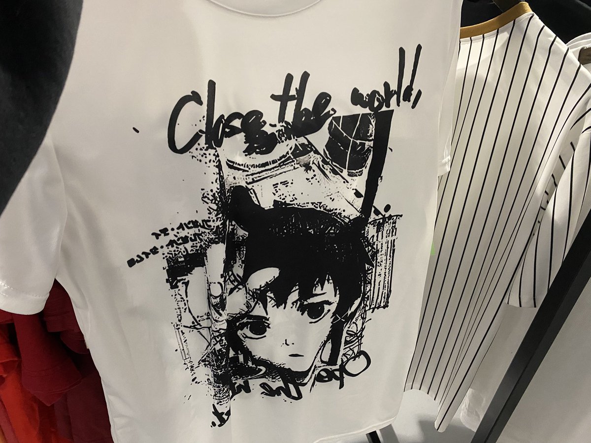 ibanez040's tweet photo. diabolical 9000% polyester fan made lain shirt at the thrift store https://t.co/c2ulV5vX0p