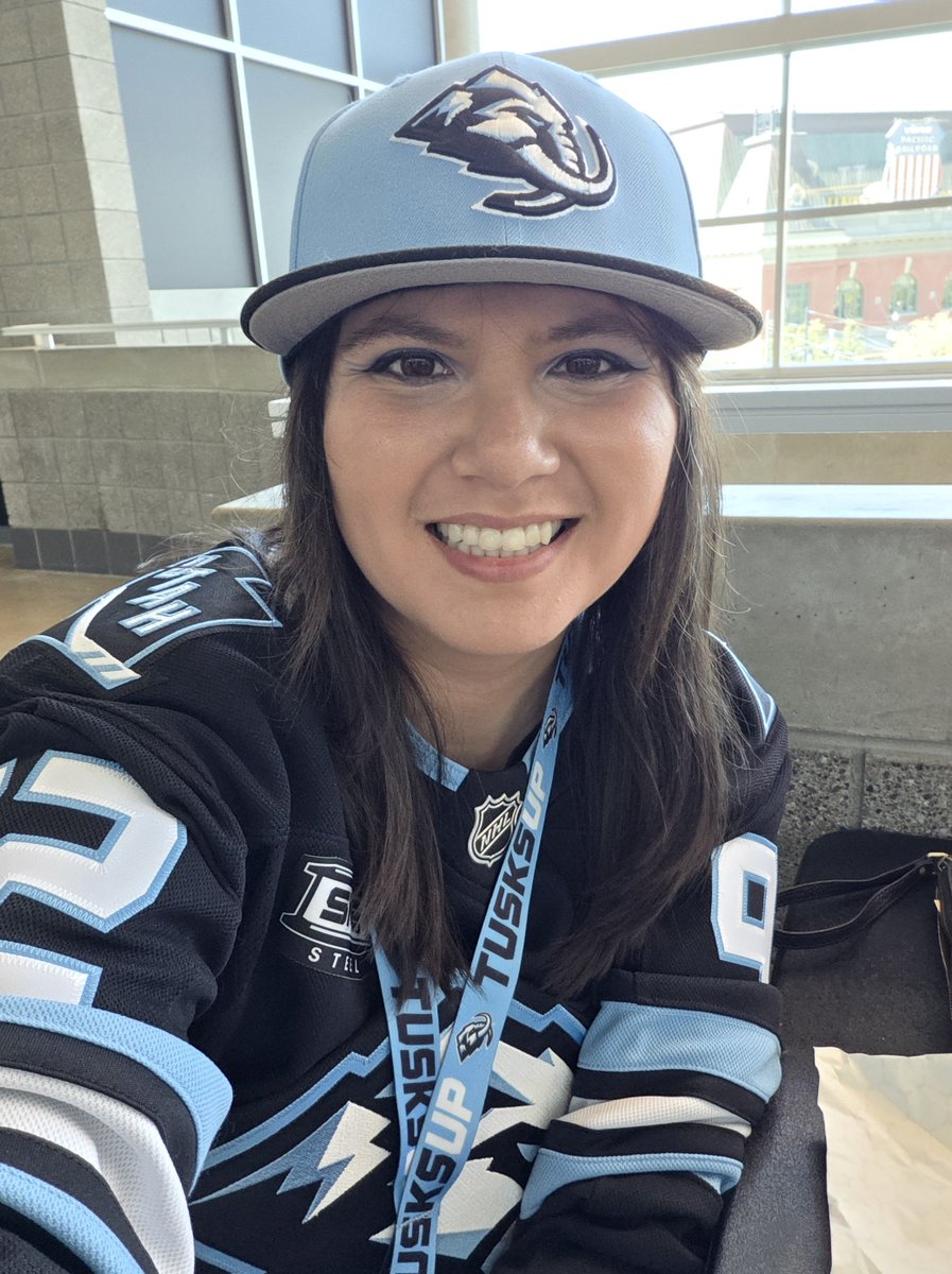 LilMammoth11's tweet photo. New Season Intro! Hi you can call me Kacey (cuz KC are my initials) I got into hockey in 2022 after accidentally running into the Stanley Cup in Pilsen and started a rivalry with my partner who picked the Avs and so I went with VGK. But now we have the Mammoth together 🩵 https://t.co/ICEZKFf5Oa