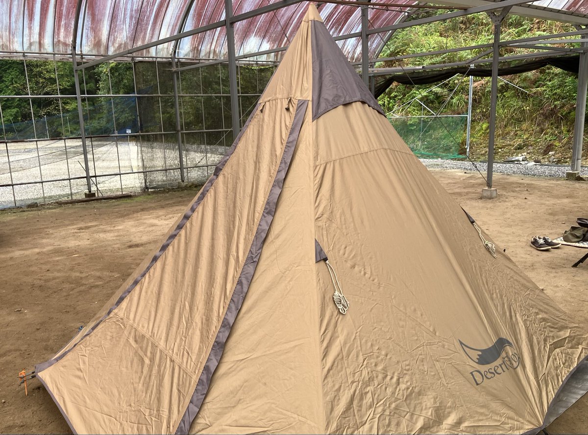 x_pbk201's tweet photo. #9月のキャンプを写真4枚で振り返る 
9月は1回行けました⛺️
雨の日も多くなかなかキャンプに
行けませんでしたが屋根付きのサイトで
濡れる心配も無く過ごす事が出来ました🙂‍↕️

来月は休みの日に
もう少し晴れてくれる良いな🙏 https://t.co/MUkYAoB2Jg