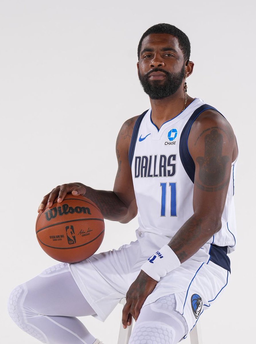TheDunkCentral's tweet photo. There have been some rumblings about the Heat showing trade interest in Kyrie Irving, per @JakeLFischer 

(Via @BleacherReport ) https://t.co/ymP56dODJG