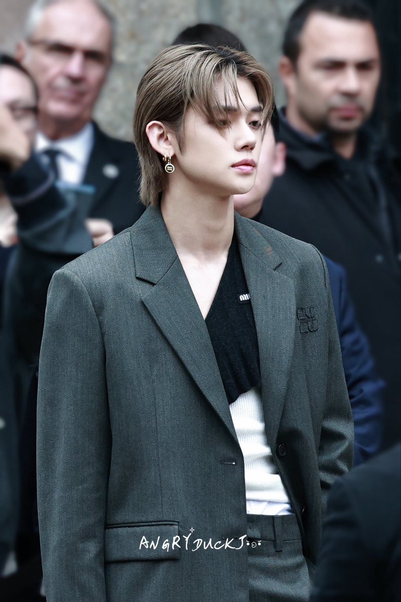 mojjoo913's tweet photo. 기품 있는 아름다움✨️
#YEONJUNxMiuMiu #YEONJUN
#MiuMiuSS27 @MIUMIUofficial https://t.co/nUgFzcxUcF