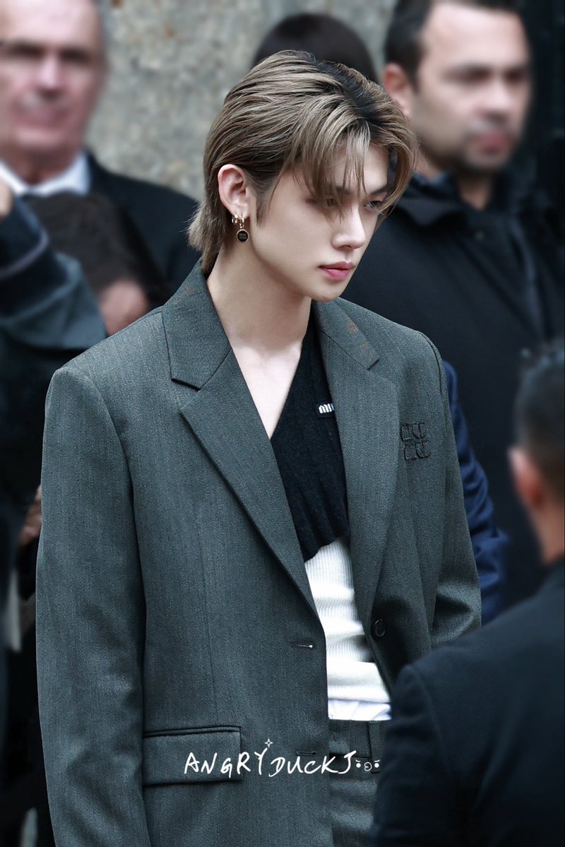 mojjoo913's tweet photo. 기품 있는 아름다움✨️
#YEONJUNxMiuMiu #YEONJUN
#MiuMiuSS27 @MIUMIUofficial https://t.co/nUgFzcxUcF