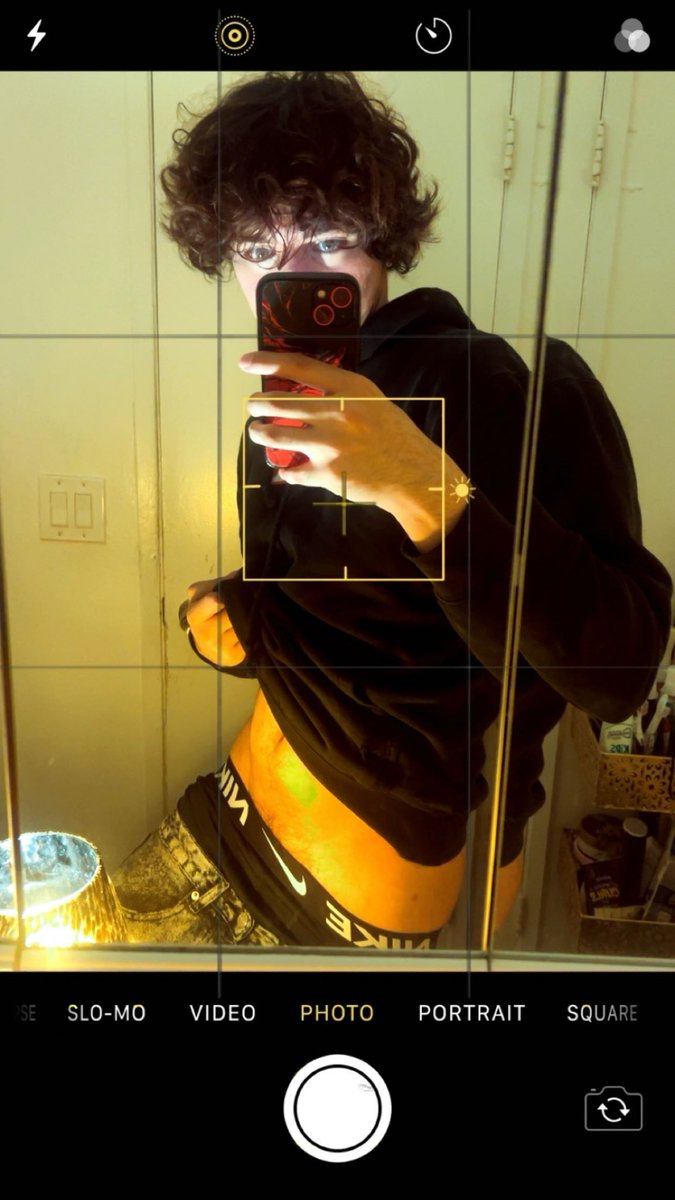neuot_ic's tweet photo. I’m stuck between having dick for supper or eating ass for dessert tough choice 😣 #gay #gaytwunk #gaycruissîg #grindr #CHUDAİ https://t.co/HvBVGZ7DXz