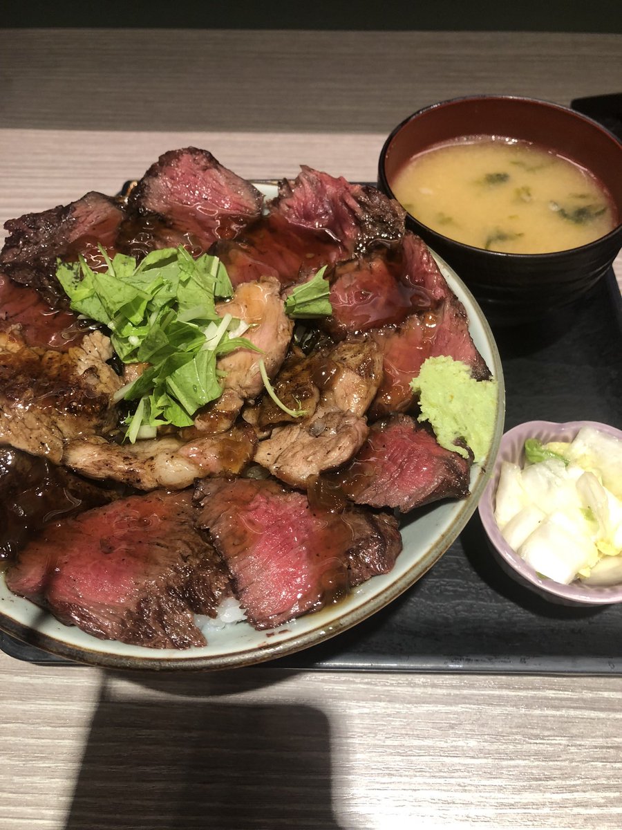 MuminKabao's tweet photo. 寒くなってくると、おでん食べたくなるね
好きなおでんの具あります？

餅巾着、大根、ちくわ、ちくわぶ、昆布、がんもどき... https://t.co/pjdtbf7I62