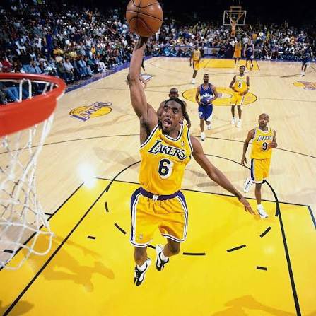TrevorLane's tweet photo. The Lakers play basketball in 6 days! https://t.co/0ZDgFod6CR