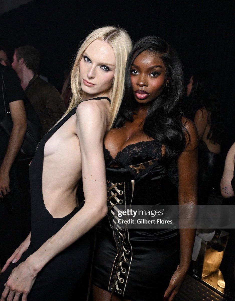 NATERERUN's tweet photo. Olandria &amp; Alex Consani paris link up 😍

#OlandriaxPFWSS27 
#OlandriaxRevolveMag https://t.co/0qvC7zmRns