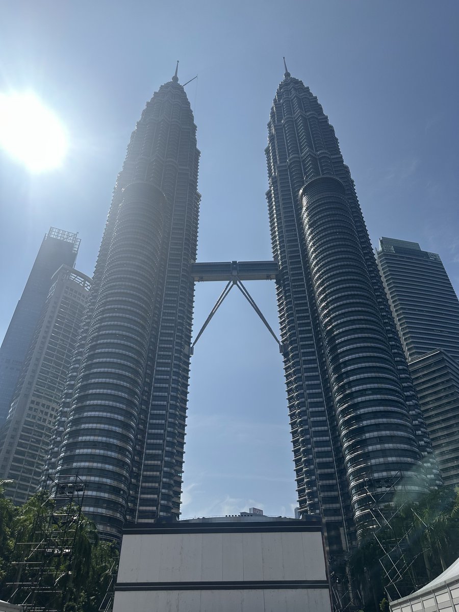 Shin0buZ's tweet photo. Kuala Lumpur https://t.co/d9LFYR7gBS