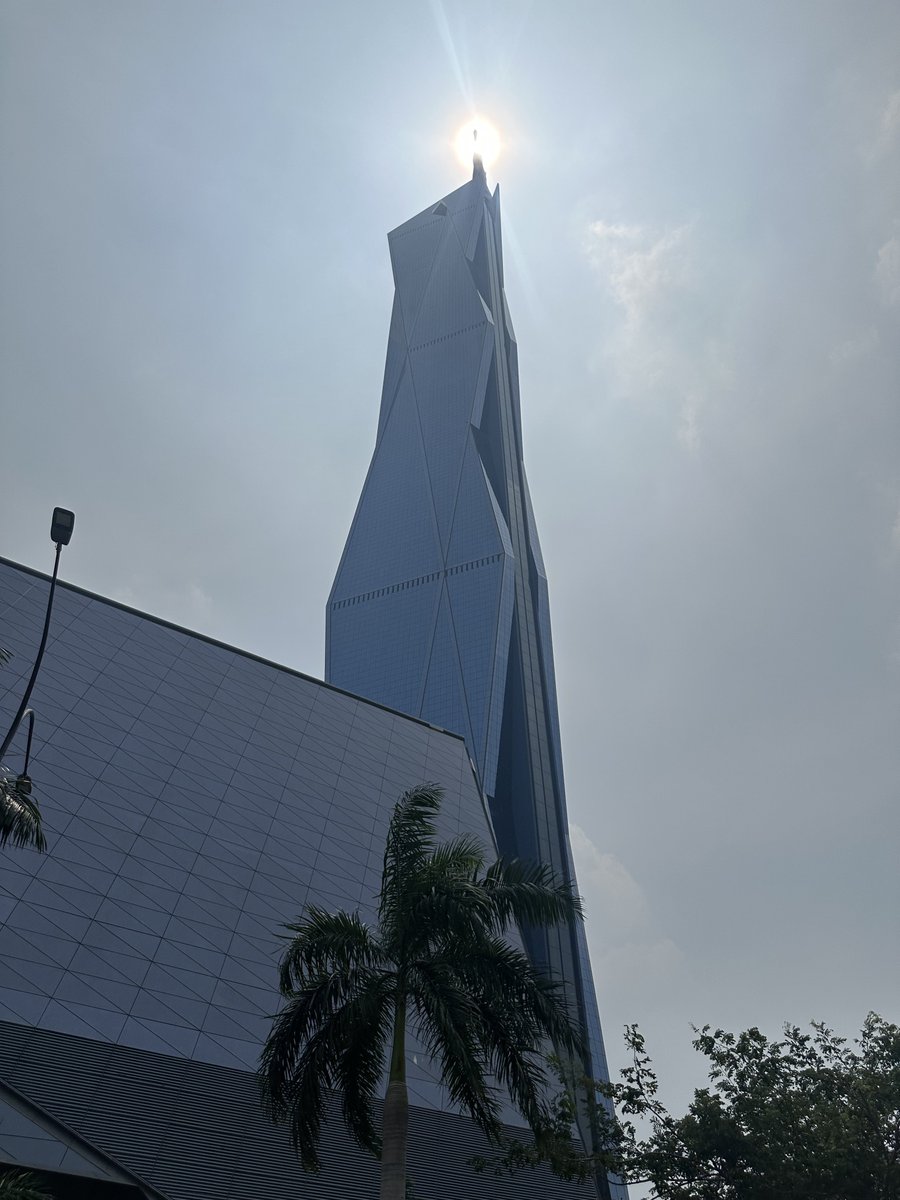 Shin0buZ's tweet photo. Kuala Lumpur https://t.co/d9LFYR7gBS