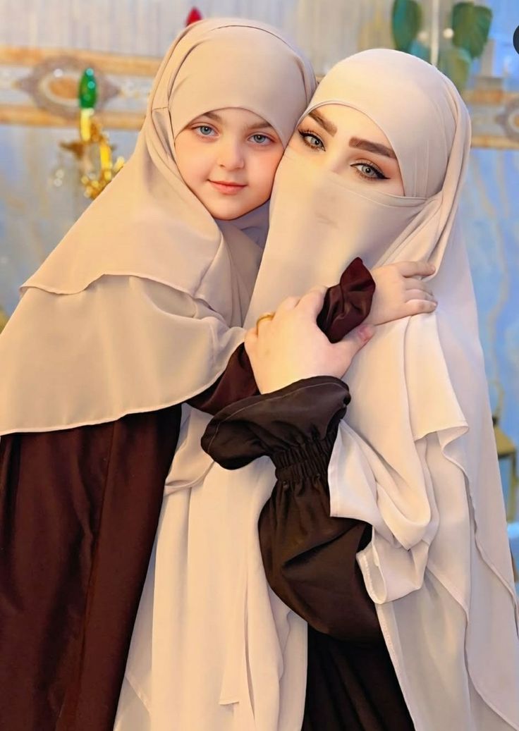 kabistar's tweet photo. أحيانًا أفتقد نفسي قبل أن أفتقد أحدًا؟ https://t.co/geM8dFw4eq
