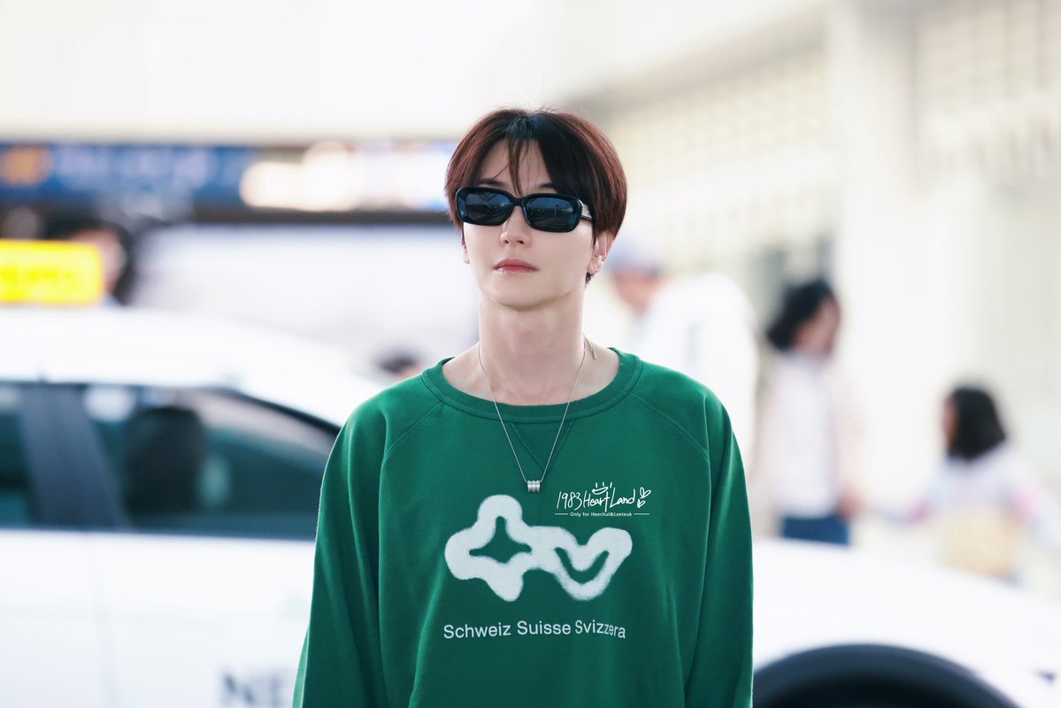 1983HeartLand's tweet photo. 🪽｜260930🗝₊˚⊹♡  ICN🛫

@special1004 
#LEETEUK #이특 
#SUPERJUNIOR_83z
#슈퍼주니어 #SUPERJUNIOR https://t.co/X5W988NvRO