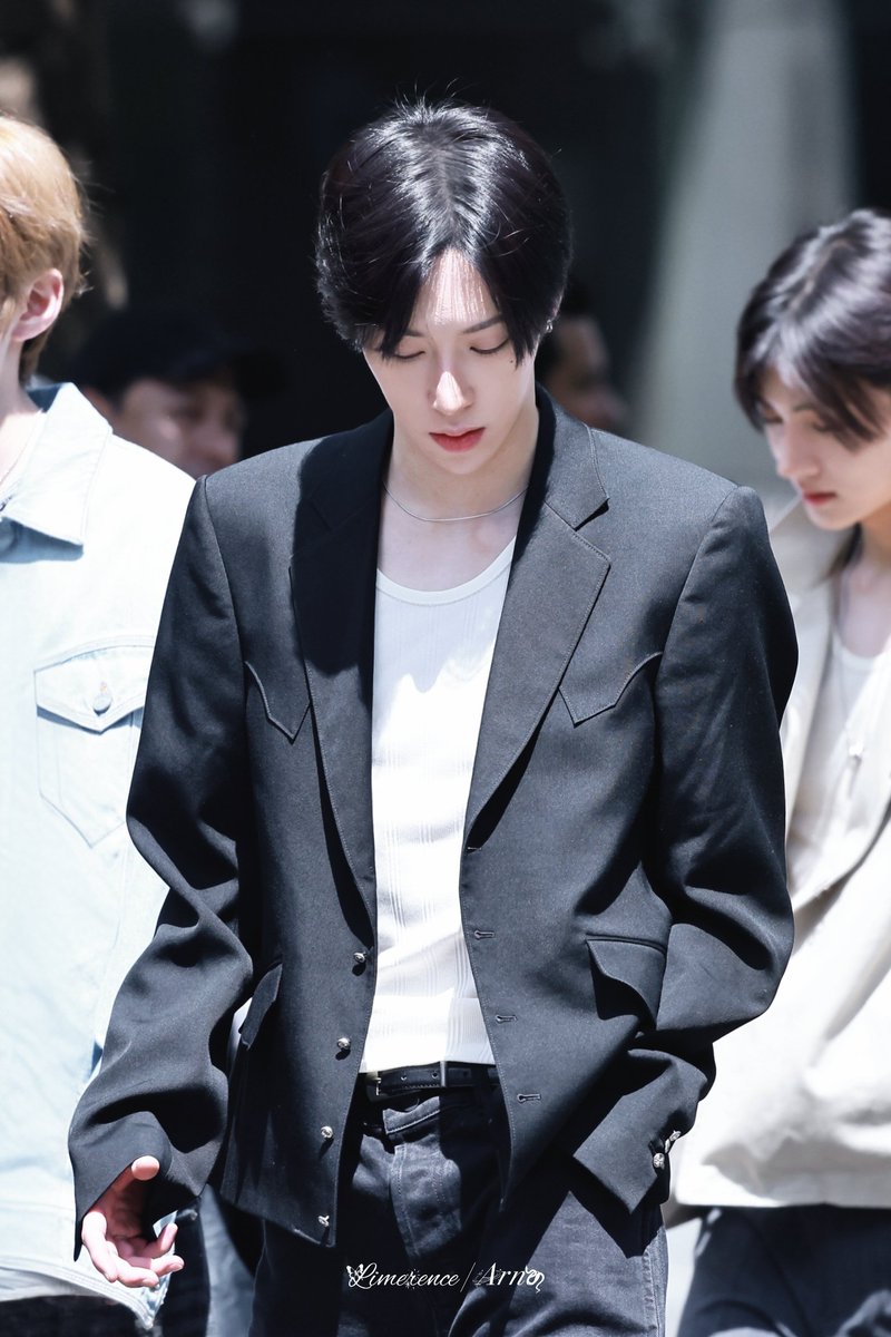 Limerence_0707_'s tweet photo. 🕶️

#ARNO #아르노 #ALD1                    
#张家豪  #アルノ
#ALPHADRIVEONE #알파드라이브원 https://t.co/8OCOFXgETS
