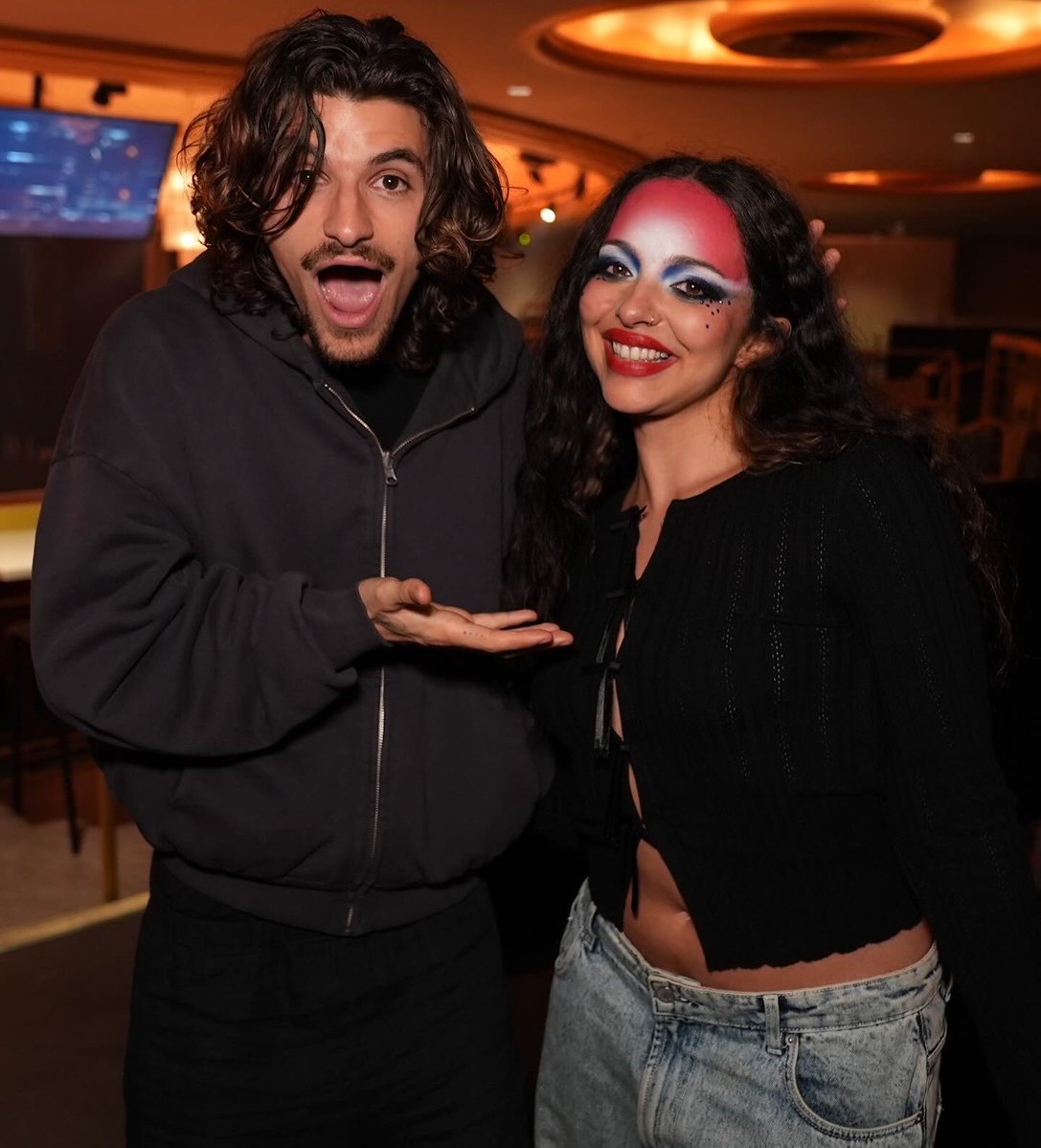 JADEtearoom's tweet photo. Mike Sabath reveals he’s producing JADE’s entire second album:

“I’m so excited about the JADE music. It’s insane. That first album, we were [experimenting]. This album, I’m doing the whole thing so it can be nice and unified and cohesive. She’s got more confidence and it’s just so fun.”

He previously produced Angel Of My Dreams, Fantasy, Before You Break My Heart, Unconditional, Headache and Silent Disco.