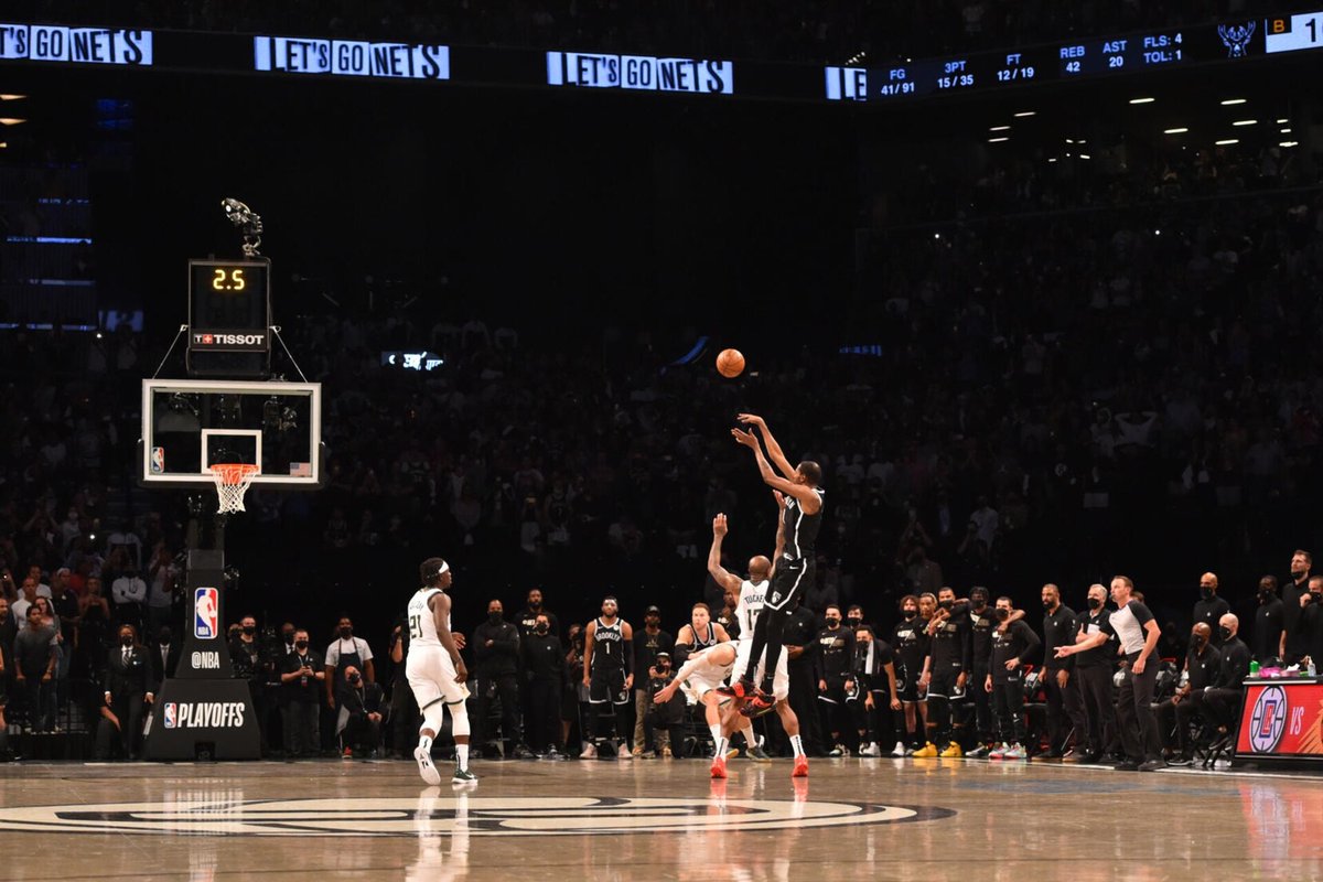 leomargo's tweet photo. Noche de Classic Game en el canal oficial NBA en Español!

Año 2021.
Juego 7 de las semifinales de la Conferencia Este.
Nets - Bucks.

Estaremos junto a mi querido @pat_hegenbamex para ver el juego y charlar con ustedes a través del chat. https://t.co/DuYYE6pUC3