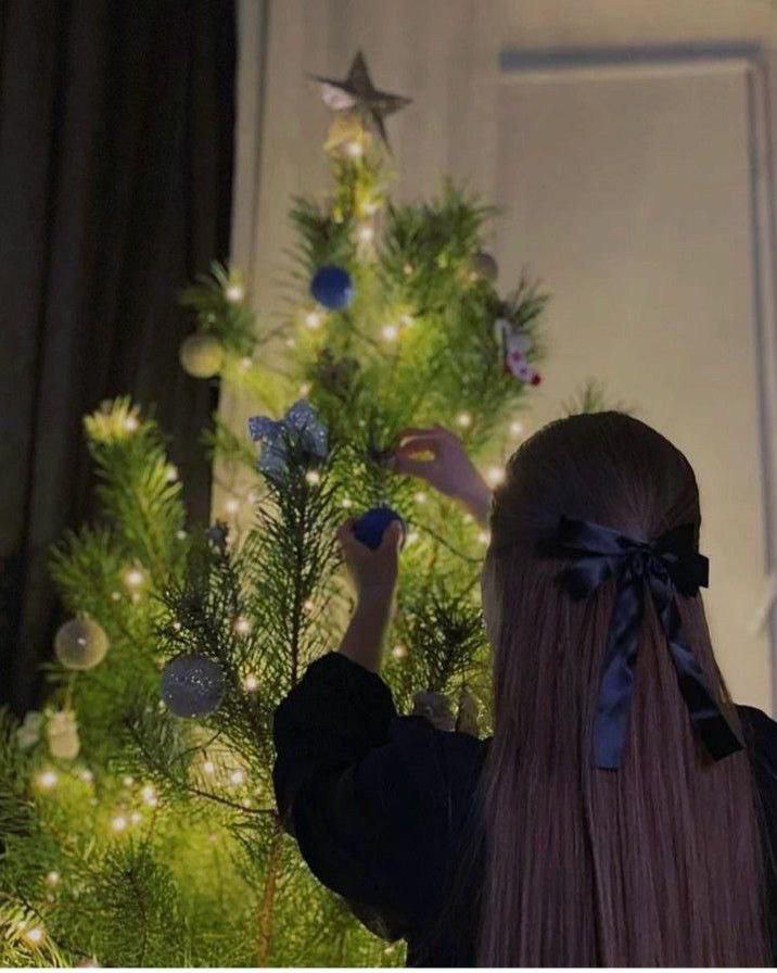 GaryKellyouv's tweet photo. Winning that ticket, Rose, was the best thing that ever happened to me… it brought me to you. And I’m thankful for that, Rose. I’m thankful. You must do me this honor. Promise me you’ll survive. That you won’t give up, no matter what happens, no matter how hopeless. https://t.co/ZSZ9fmM3jt