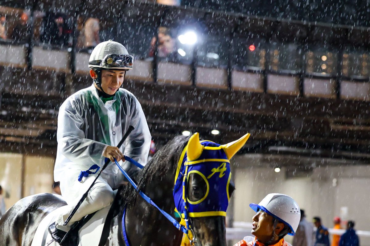 _mtmtkkn_'s tweet photo. 2026.09.29 船橋競馬場

ヤングジョッキーズシリーズ
長浜鴻緒騎手

大雨が降る中、お疲れ様でした⭑.ᐟ

#長浜鴻緒 https://t.co/UDibO2fpkM