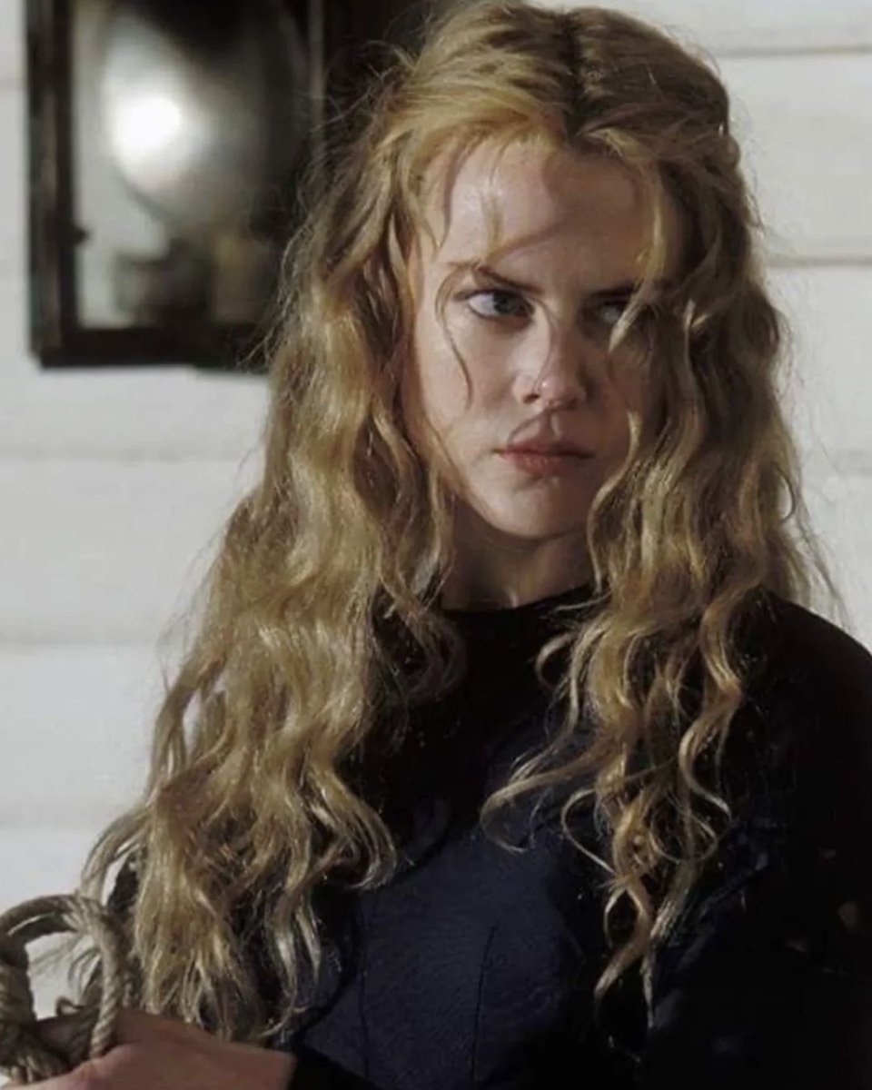 mychemicaldanse's tweet photo. nicole kidman in ‘cold mountain’ is probably the most cersei she’s ever looked https://t.co/SGkXSCxCrh