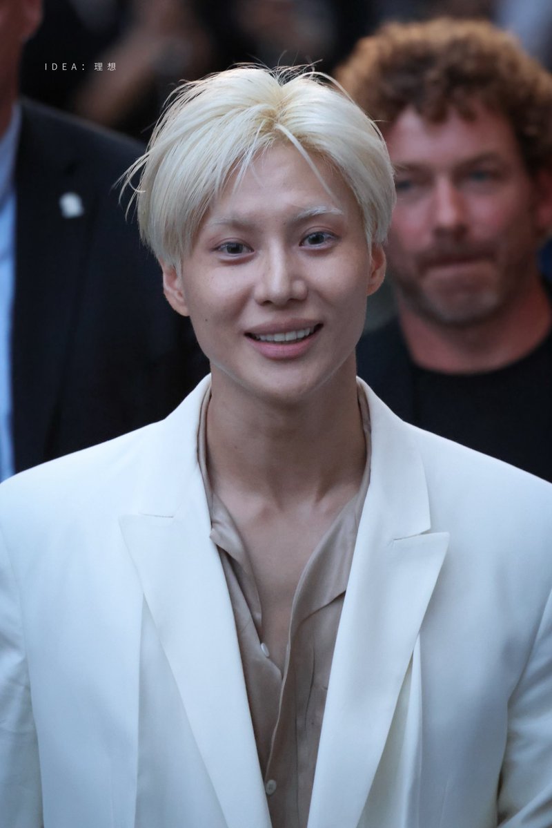 IDEAetTAEMIN's tweet photo. 260929 MaisonMargiela

Paris

1P

#TAEMIN #태민 #テミン 
#TAEMINxMaisonMargiela
#TAEMIN #MaisonMargiela
#TAEMINxMaisonMargielaSS27 https://t.co/PFjuEW9lav