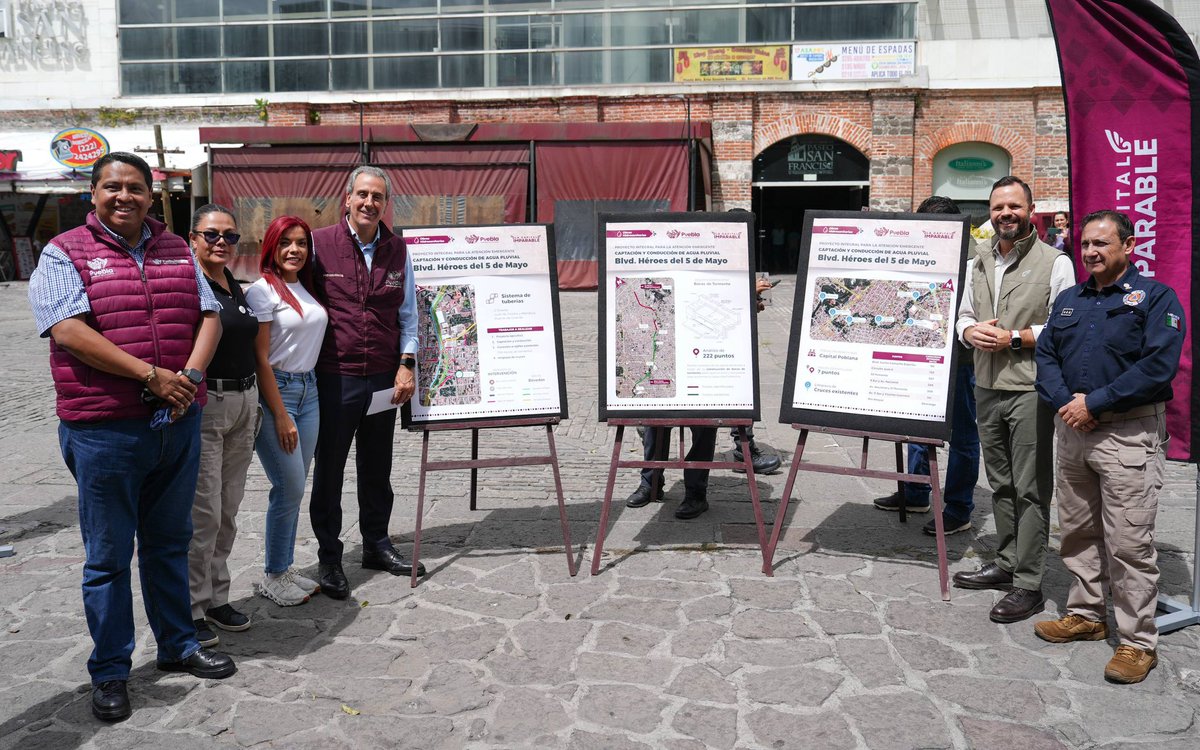 pepechedrauimx's tweet photo. Revisamos el avance de la intervención que realiza @InfraPue en el Boulevard Héroes del 5 de Mayo.

Con estos trabajos buscamos mejorar las condiciones para quienes transitan por esta zona durante la temporada de lluvias. 🙌🏼🛣️ https://t.co/vLo6qnTHeL