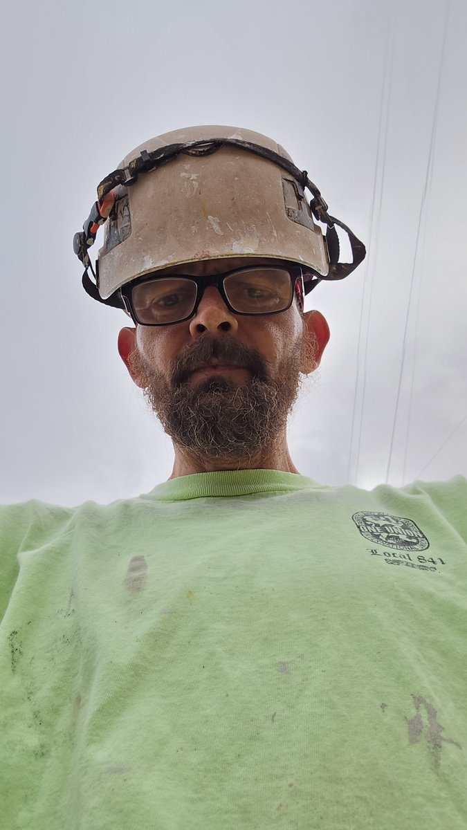jrader1977's tweet photo. we do.stay out https://t.co/G2fdL0U7BL
