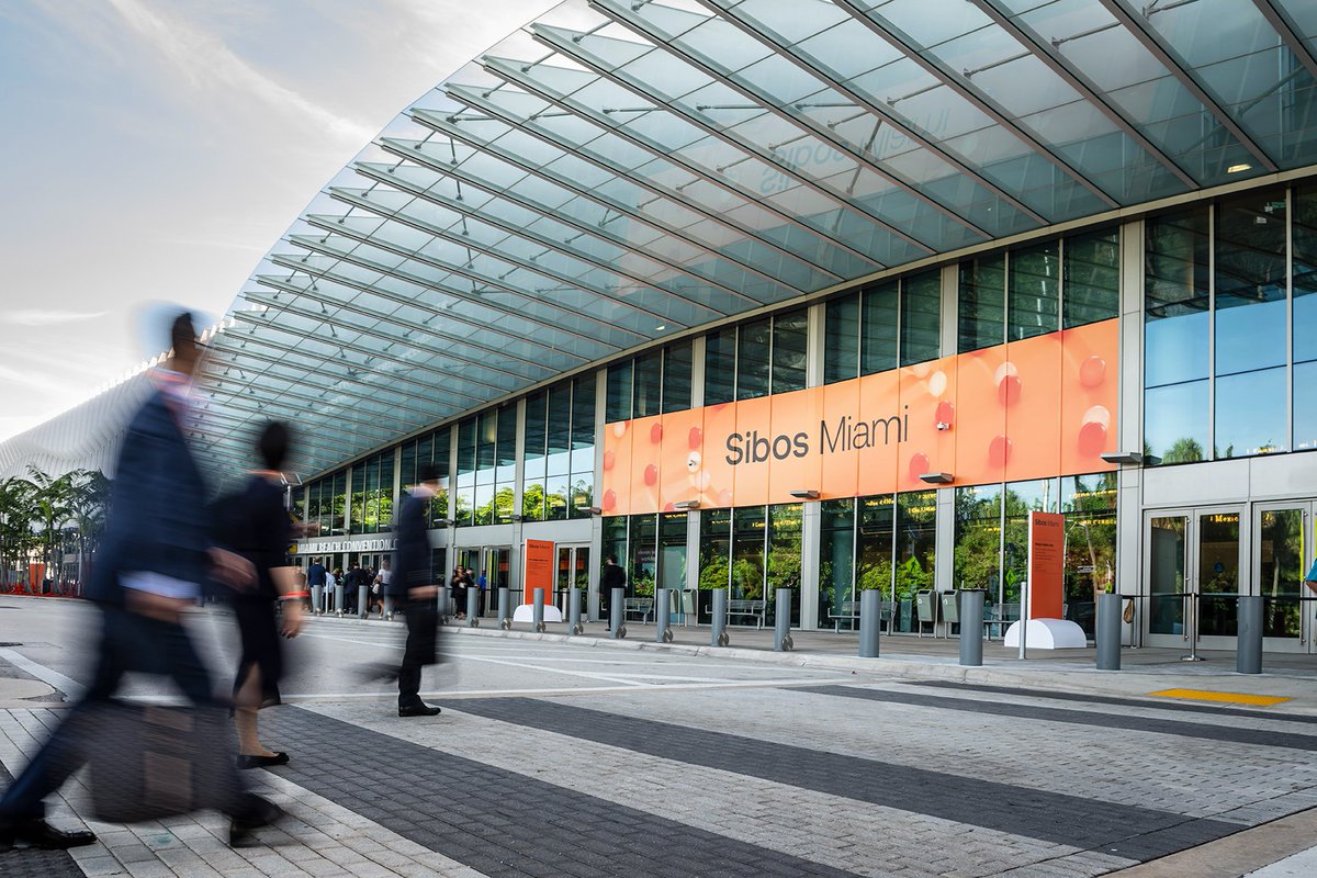 swiftcommunity's tweet photo. The conversations shaping the future of finance are happening this week in Miami. 

With packed sessions, busy meeting spaces and industry leaders gathering from across the globe, Sibos is delivering a week full of insights, connections and new ideas. 

Here's a *swift* glimpse of what we've seen so far at #Sibos 👀