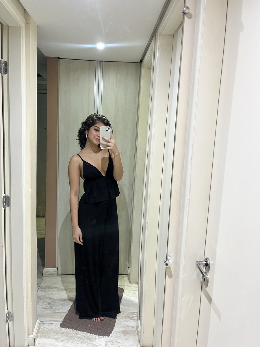 dedonabela's tweet photo. amo amo amo minha skin casada e vivendo completamente em paz https://t.co/RfoFrkOdxb