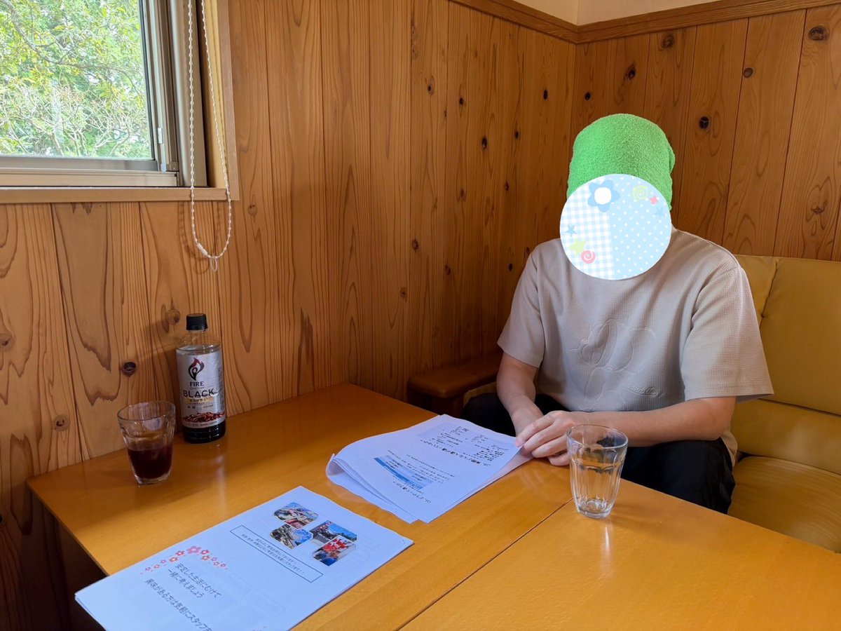 akiyama_hp's tweet photo. 今回のAカフェは、デイケア・訪問看護の説明会と合同で開催しました。

スタッフがデイケアや訪問看護の仕組み、支援内容などをご紹介

デイケアのメンバーにもご参加いただき、ご自身の体験を交えながら、実際の利用の様子をお話しいただきました。 https://t.co/ONSDZ8bz7M