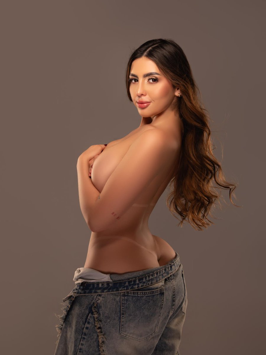 vstya06_'s tweet photo. Mucho Gusto Veronica mis amores 😍🇨🇴
Activa en Querétaro 🇲🇽
Más información al 📞📲 https://t.co/vnaglZMYPB
#Querétaro https://t.co/t2OVy99afg