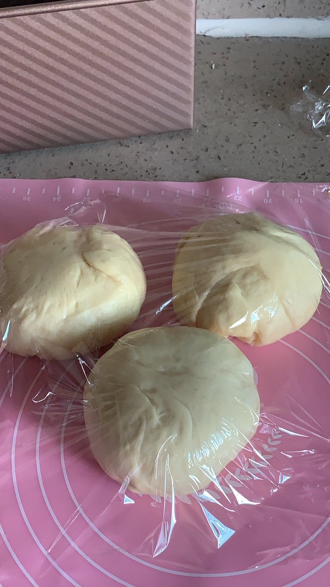 nageun3's tweet photo. [Check if the dough has the right stretchy and sticky texture! ]， https://t.co/j9WEg50cN7