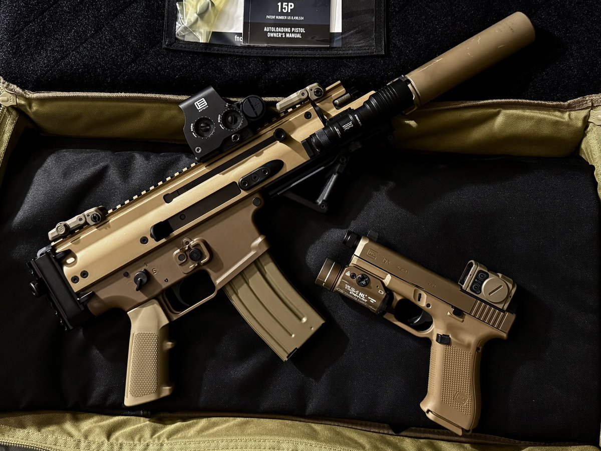 a6m5zero's tweet photo. I haven’t even shot this yet, still waiting for SB Tactical brace. When I have the money an optic(EOTech was borrowed from my 870) & better light. Have installed Surefire closed tine flash hider & MAGPUL forward grip thing. #scar15p #fnscar #2a https://t.co/im1G5I0QK3