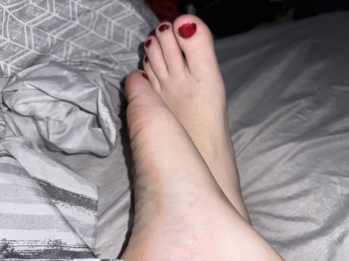 ValkyrieHeels's tweet photo. #feetfetısh #feetworshi̇p #toes #feetfinder https://t.co/Xqbl38Pszq