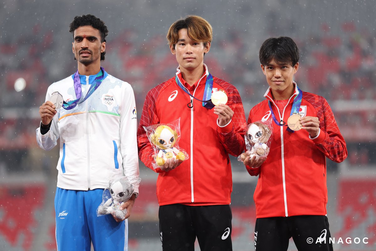 jaaf_official's tweet photo. /／
【#アジア大会】
\＼

✨表彰式✨✨✨✨✨✨
◆男子1500m
1位🥇🇯🇵#飯澤千翔（住友電工）
3分36秒35　※大会新記録
3位🥉🇯🇵#森凪也（Honda）
3分37秒92
✨✨✨✨✨✨✨✨✨

おめでとうございます🙌
応援ありがとうございました🇯🇵

📣選手への応援メッセージ大募集‼️
https://t.co/e50PE5sb8V
✅結果など特設サイトでチェック
https://t.co/NPQIbPc2Bk

#愛知名古屋2026 #TEAMJAPAN #ともに一歩踏み出す勇気を #JAAF #陸上 #IPPO