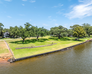 lakehubcom's tweet photo. Lake Palestine Real Estate For Sale: Stunning Waterfront Lot in Golf Course Community in NE Texas https://t.co/Rw6YUS3Xae #lakehub #texasoutside https://t.co/6SYC0q4S0M