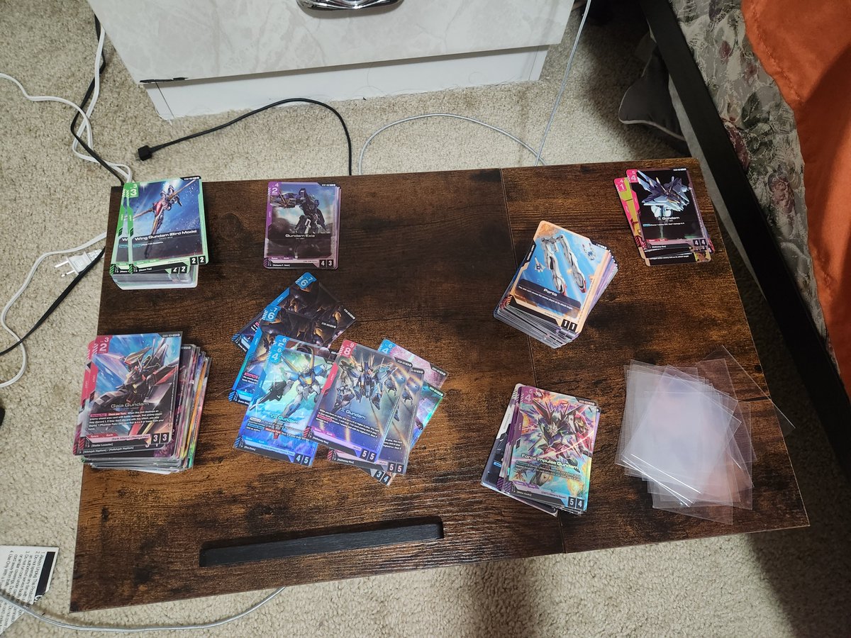 AngBiff's tweet photo. Organizing and fixing my deck for tomorrow 🙌 https://t.co/kQcGYjo7N7