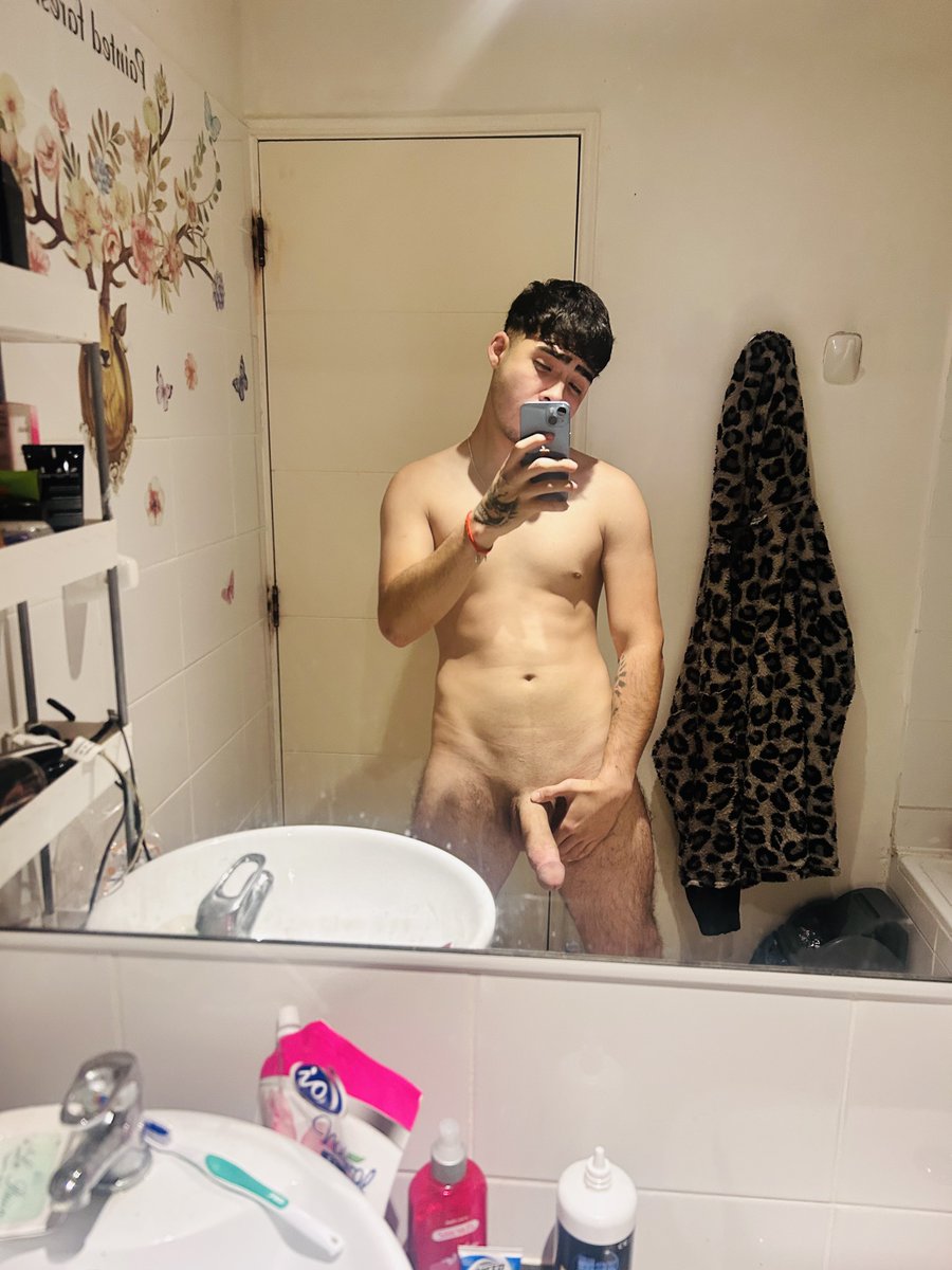 mattyy1315's tweet photo. Martes de foto 🥴🥴 https://t.co/pK3LkYnsOI