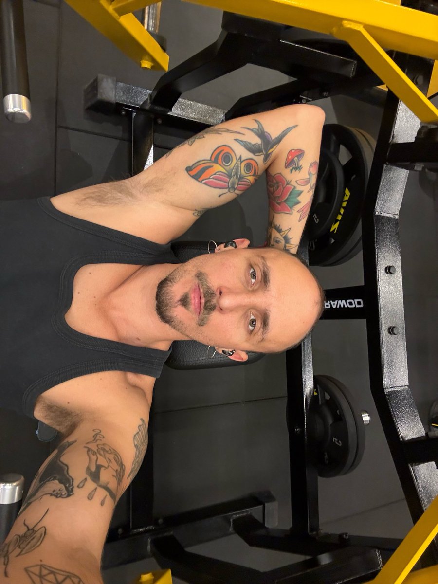 gugaah's tweet photo. Malhei peito hoje 🥺 https://t.co/It00Cbj5Dk
