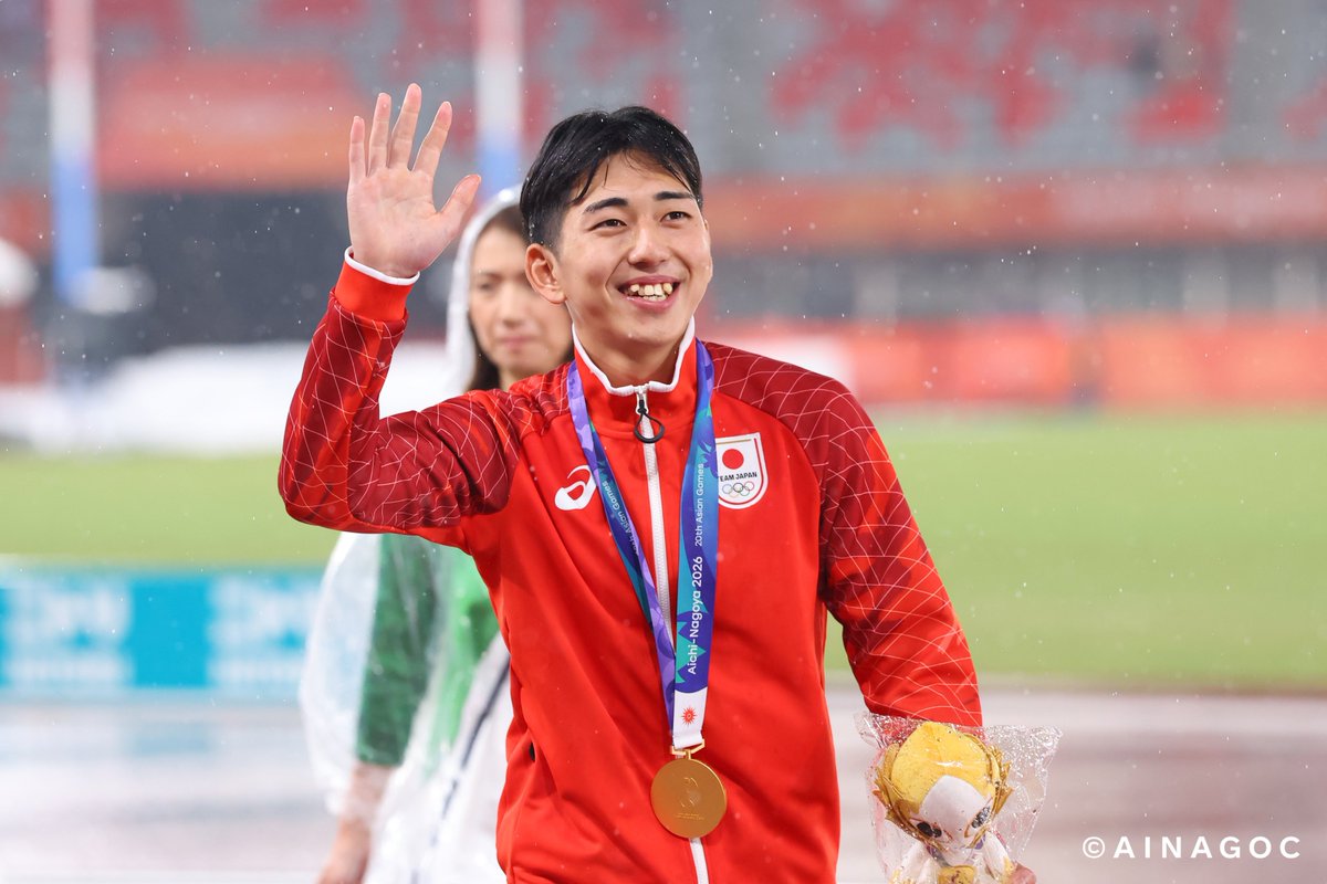 jaaf_official's tweet photo. /／
【#アジア大会】
\＼

✨表彰式✨✨✨✨✨✨
◆男子800m
1位🥇🇯🇵#落合晃（駒澤大学）
1分44秒48　※大会新記録
✨✨✨✨✨✨✨✨✨

おめでとうございます🙌
応援ありがとうございました🇯🇵

📣選手への応援メッセージ大募集‼️
https://t.co/e50PE5sb8V
✅結果など特設サイトでチェック
https://t.co/NPQIbPc2Bk

#愛知名古屋2026 #TEAMJAPAN #ともに一歩踏み出す勇気を #JAAF #陸上