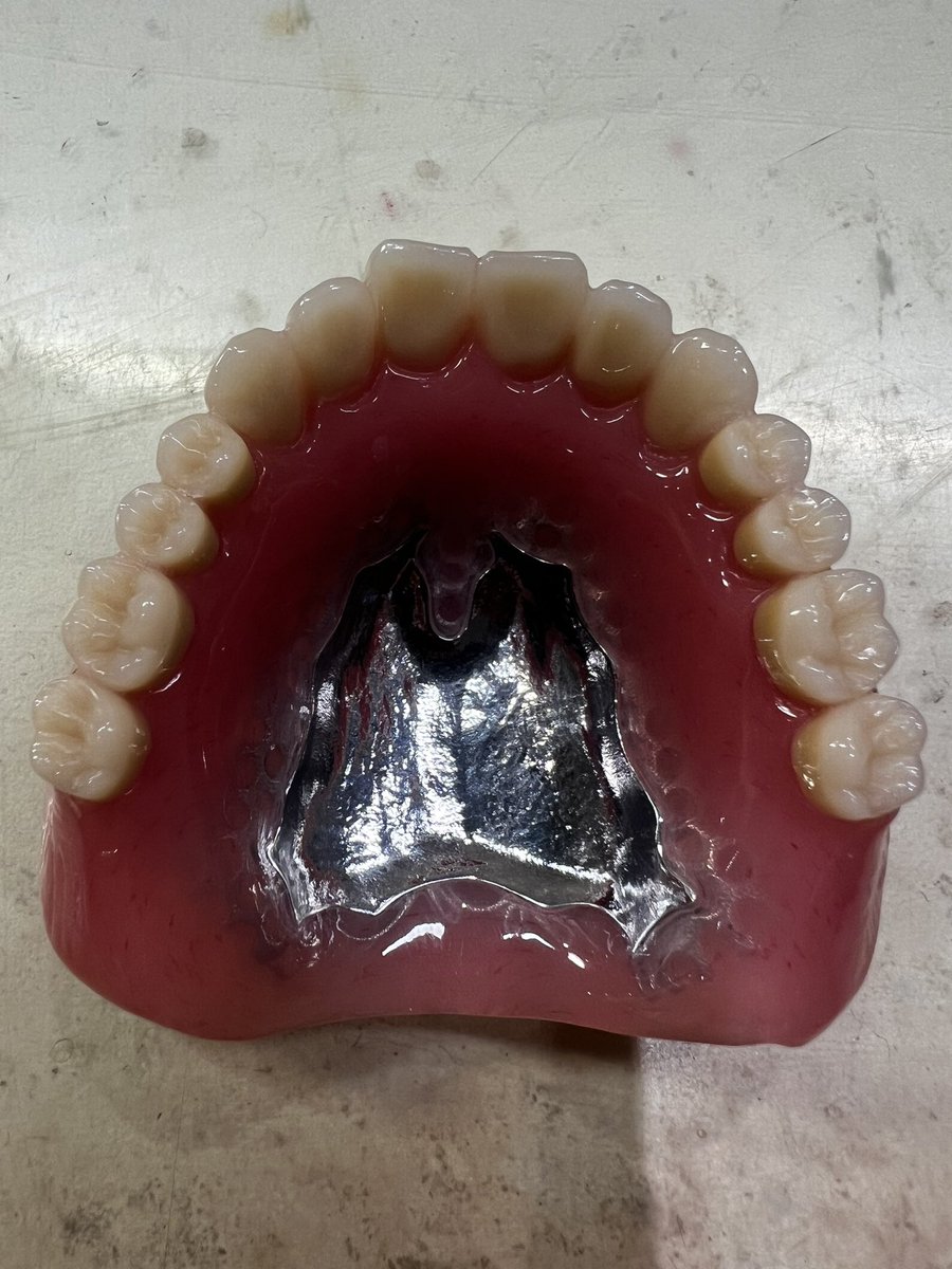 dentaltechnic16's tweet photo. まだまだ練習！ https://t.co/Adee4Xr8Mb