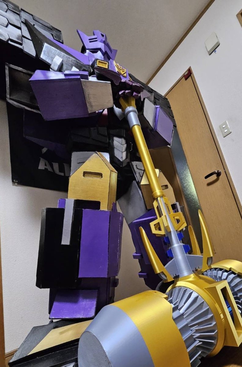 AnnoyingKenta's tweet photo. The Judgment is.... Guilty
#Transformers
#cosplay
#DJD https://t.co/XjzRY4ZxSw