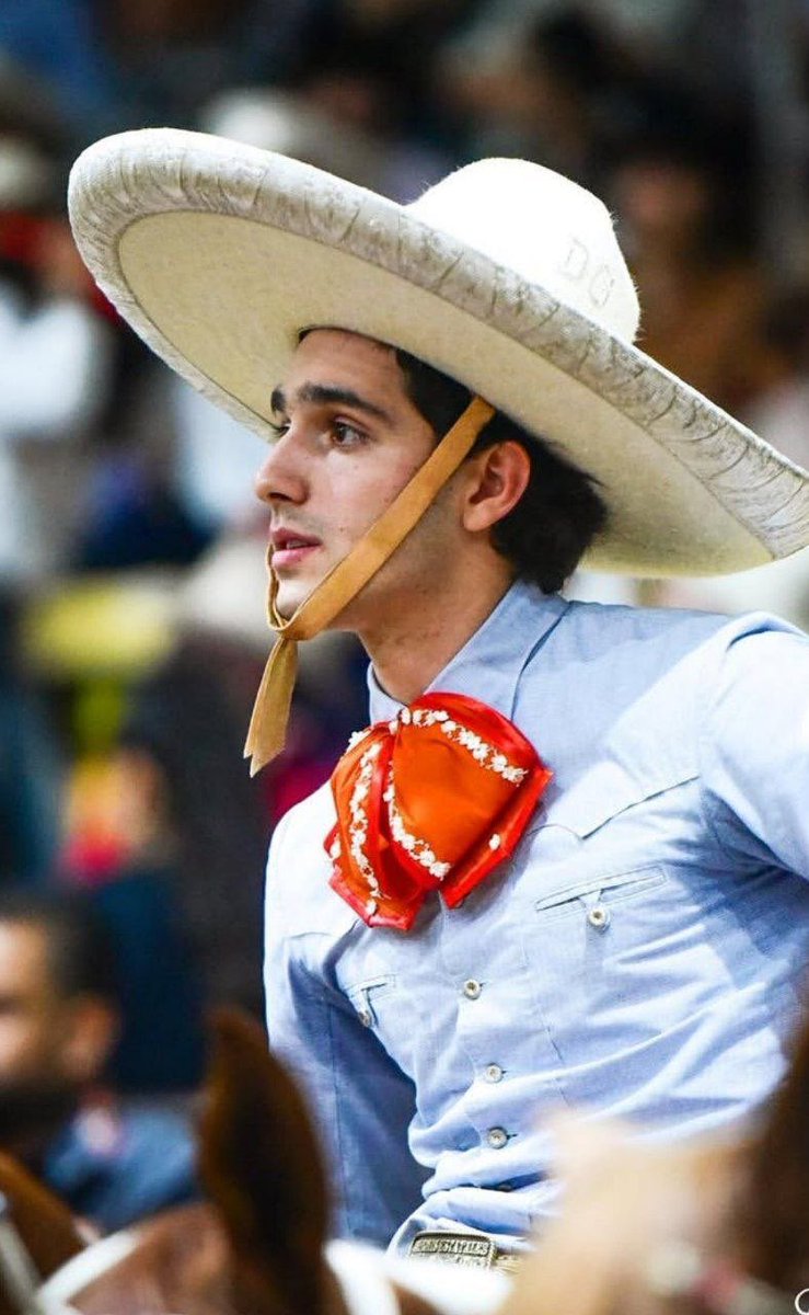 packregio2's tweet photo. LEONARDO LEAL 🔥

#heteroregio #mty #leonardoleal #hetero #regio #pack #vaquero https://t.co/vkJHDEJqTS