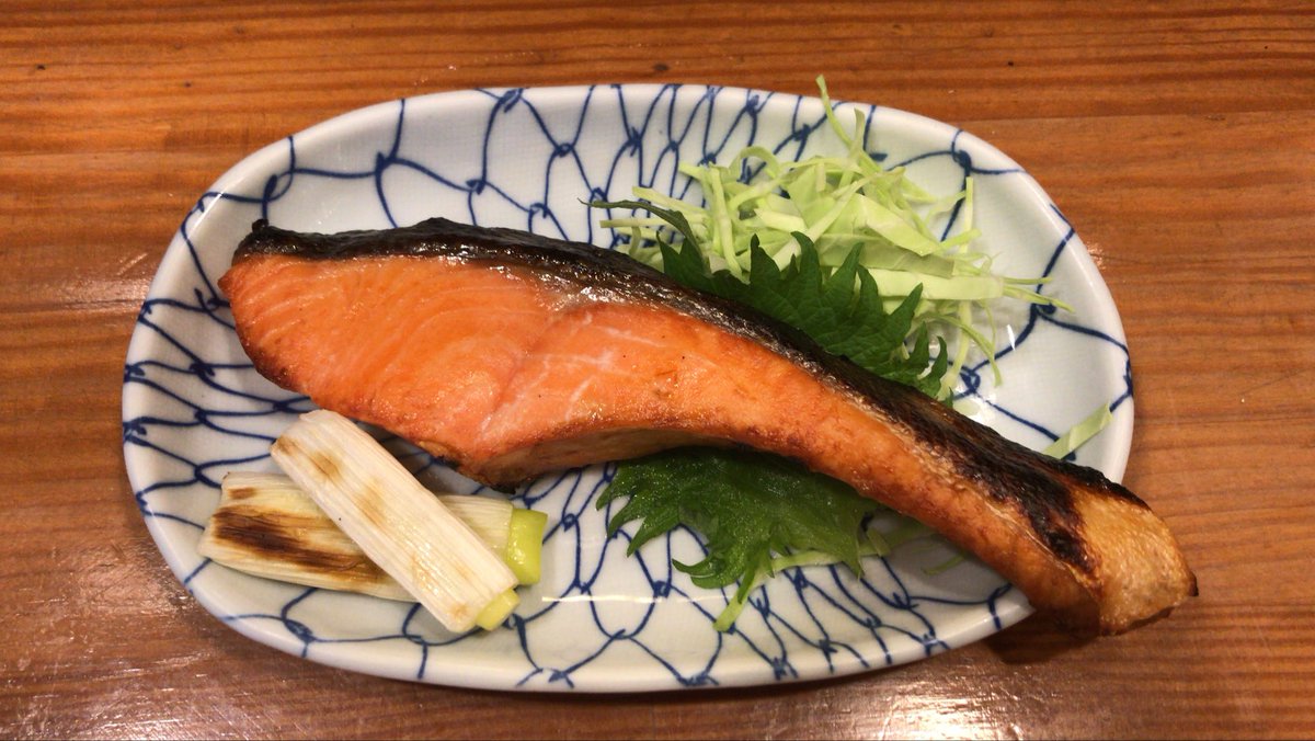 Fukuyagohan's tweet photo. 9月30日(水)のおうちごはんは
・焼塩鮭
・鱧の天ぷら
からお選びくださいませ https://t.co/yLJ51VCdZu