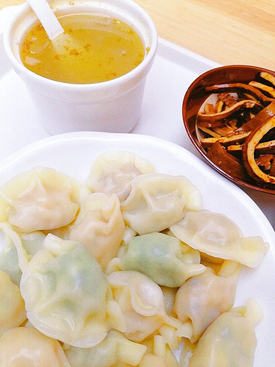 its_danie94_a9b's tweet photo. Today I enjoyed homemade dumplings with a braised pork rib in rich sauce. So cozy! https://t.co/2IyVups1gY