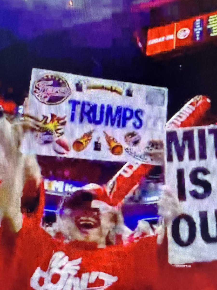 9uckles's tweet photo. a trump sign at the fever game it’s nasty up in there henni 🫩 https://t.co/TNRsNCMOK6