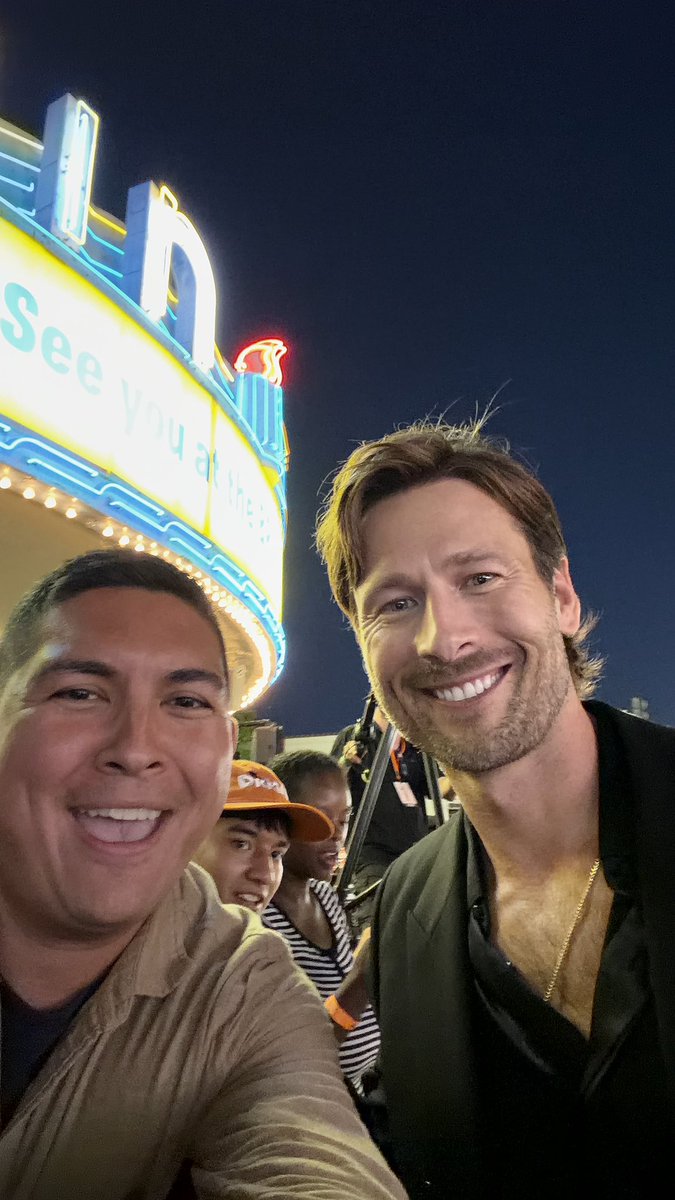 moviebuddyjb's tweet photo. Still not over the Digger Premiere. It was cool to see the people that Tom Cruise has worked with in the past there to support him. And even some random famous fans! #kirstendunst #jessicaalba #nancycartwright #glenpowell #digger #tomcruise #premiere #awardsseason #themoviebuddy https://t.co/SVrVyt6Orw