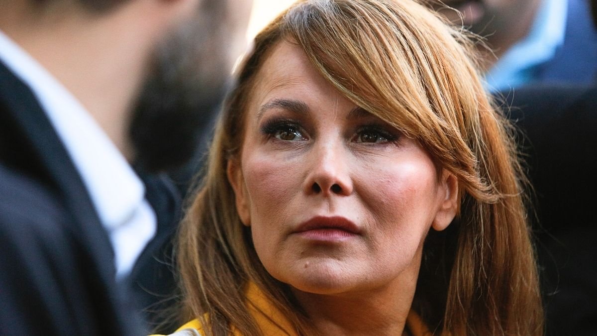 eldesconcierto's tweet photo. Condenan a la “falsa” periodista de Cathy Barriga que cobró $110 millones estando 4 años con licencia https://t.co/KkNG3I9nHF https://t.co/lAwwczewbU