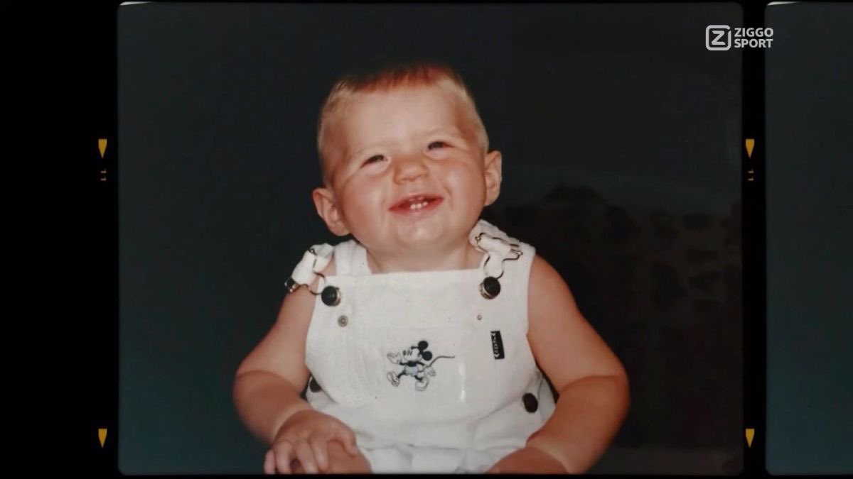 lariVerstappen3's tweet photo. Emilian o bebê mais fofo desde do primeiro dia 💙 https://t.co/6V9gFy0IVN